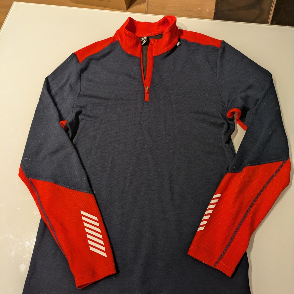 Helly Hansen Warm Base Layer - Navy and Red Athletic Half-Zip Pullover